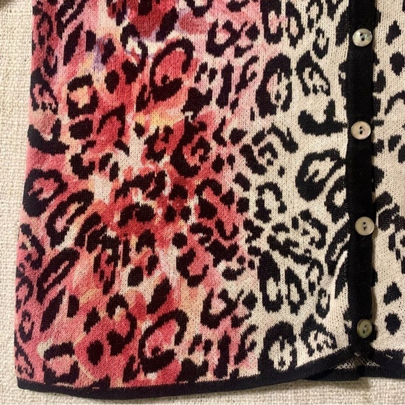 CHICO’S size 0 Leopard Print 3/4 Sleeve Cardigan Sweater Animal Pink Women’s S 4 - Picture 5 of 13